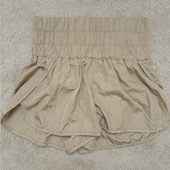 FP Movement by Free People High-Waisted Beige Shorts - Picture 1 of 4